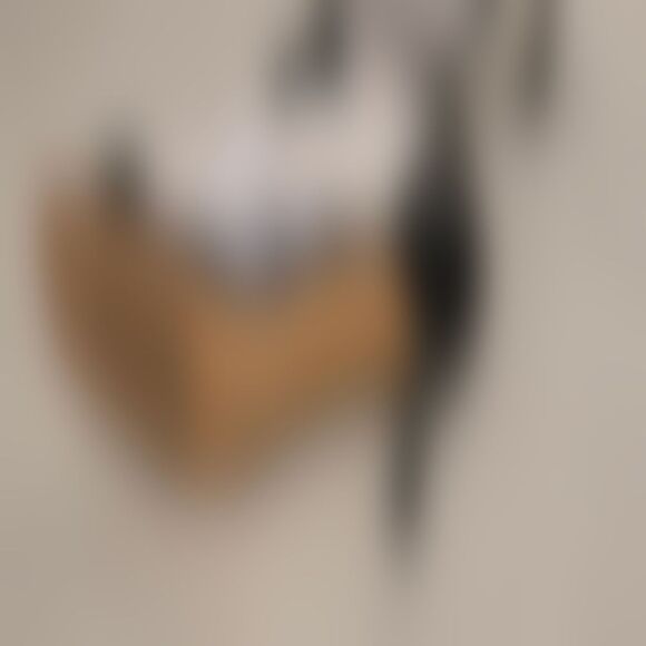 VINCE CAMUTO Enella Ankle Strap Sandal SZ 8.5 - Picture 4 of 4